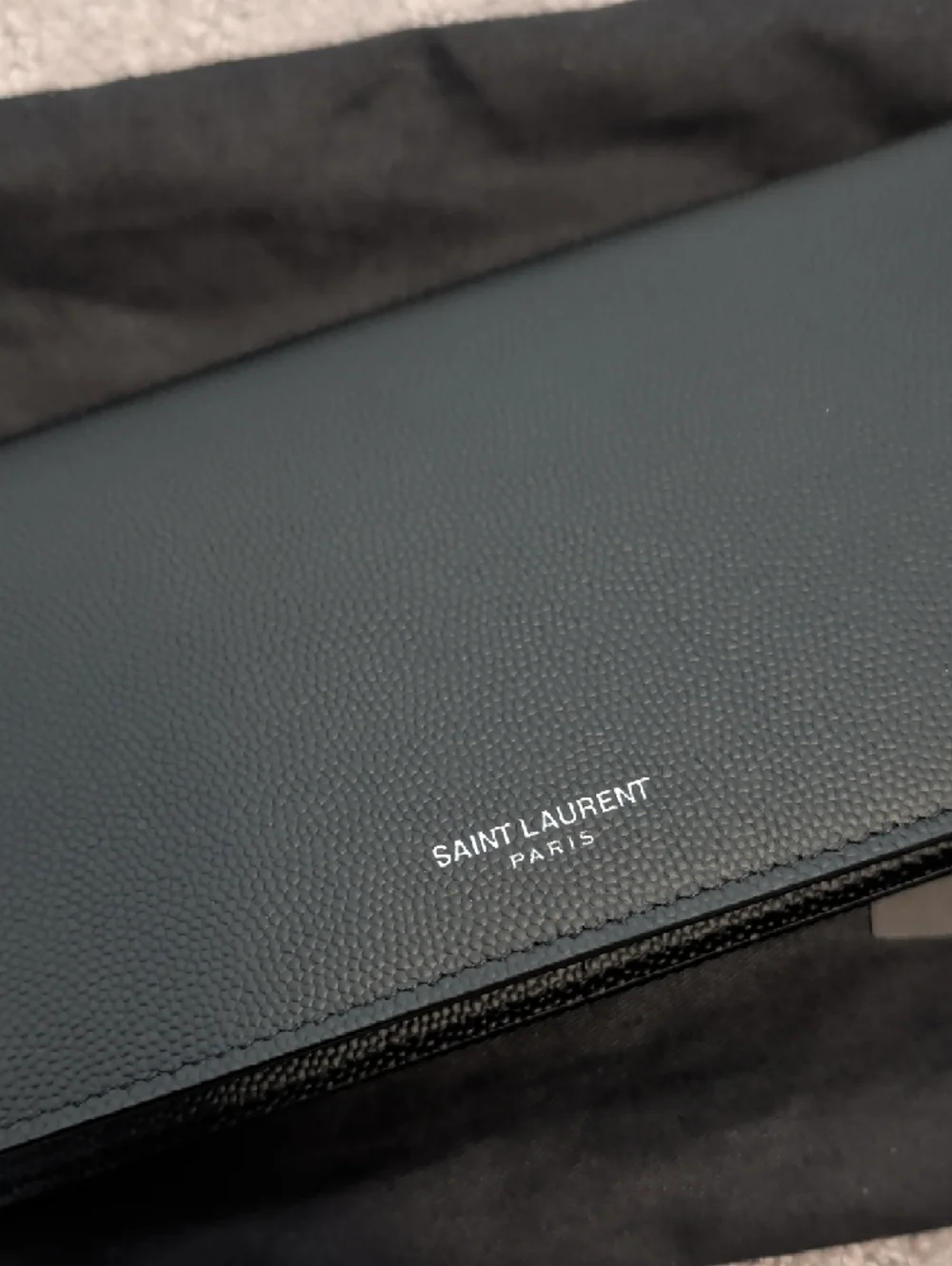 Saint Laurent Black Pebbled Leather Long Wallet - Picture 4 of 7